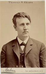 Thomas Alva Edison (1847-1931), amerikansk opfinder, foto af Anderson, New York (albumfoto)